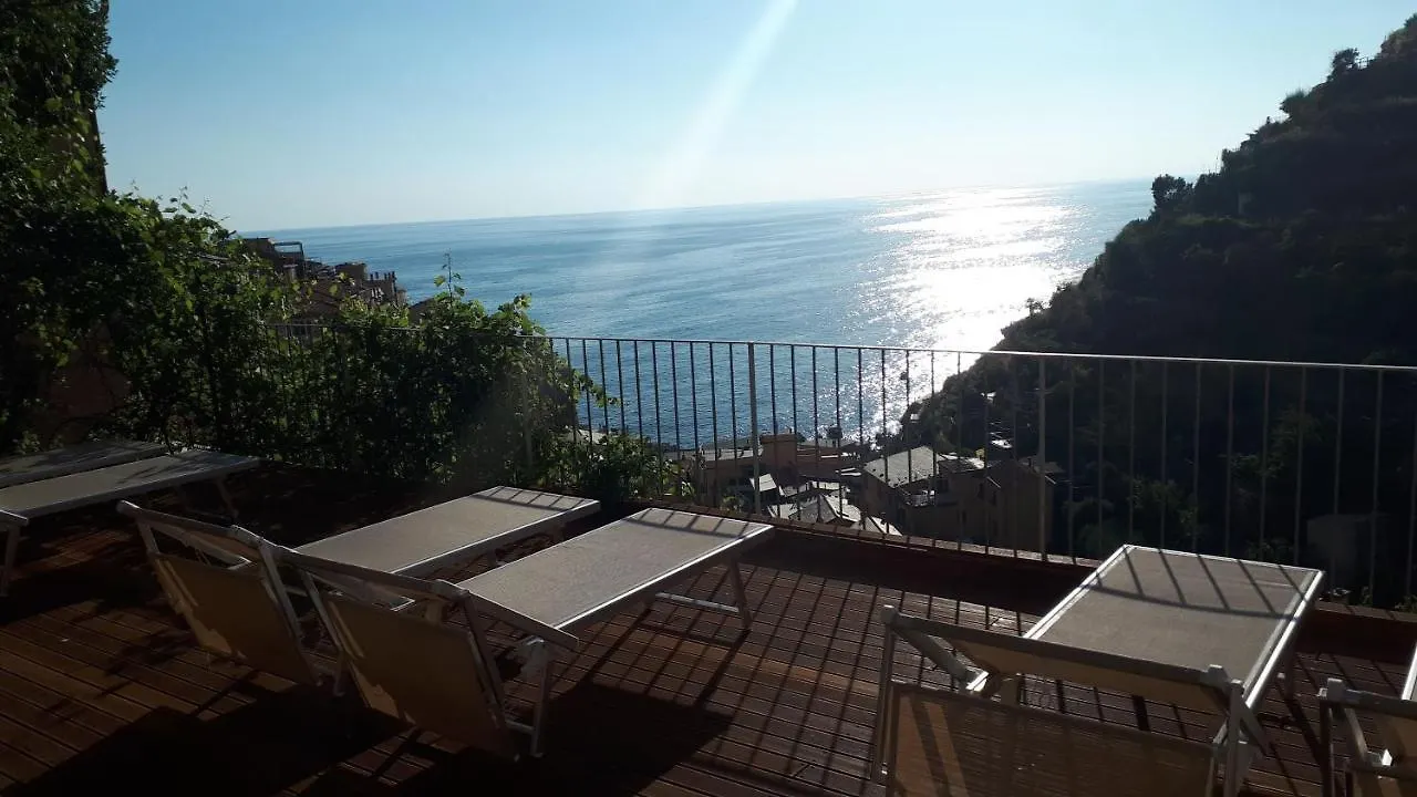 Olimpo Affittacamere Manarola 3*,